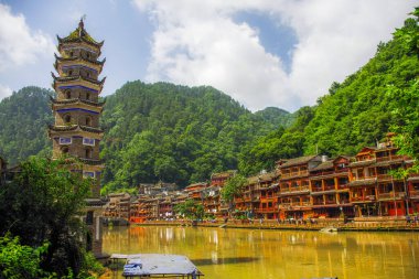 Fenghuang antik Çin şehri