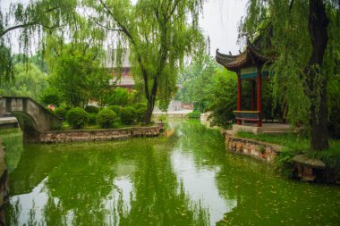 Şaolin - Orta Çin 'deki Budist Manastırı