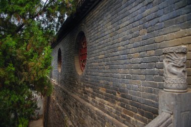 Şaolin - Orta Çin 'deki Budist Manastırı