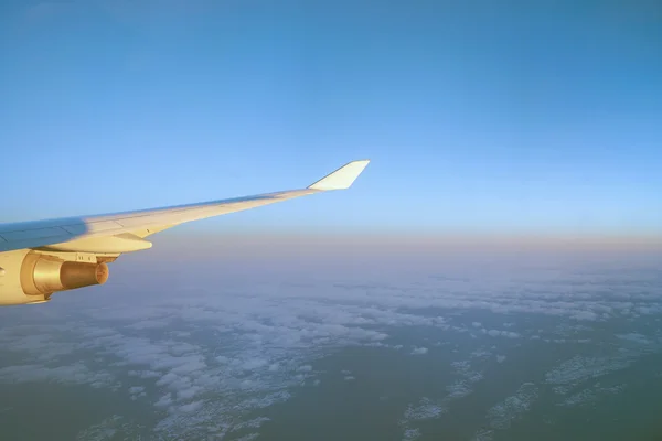 Vista de aviões a jato — Fotografia de Stock