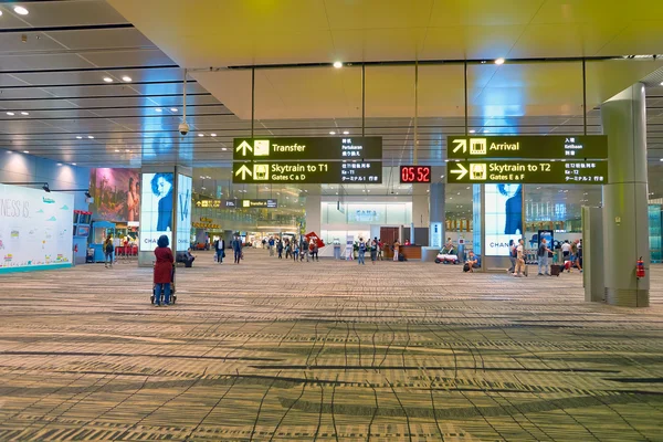 Binnenkant van Changi Airport — Stockfoto