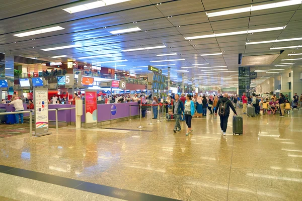 Insidan av Changi flygplats — Stockfoto