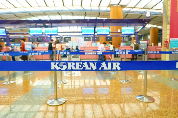 Mostradores de facturación Aeropuerto de Changi — Foto de Stock