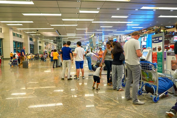 Binnenkant van Changi Airport — Stockfoto