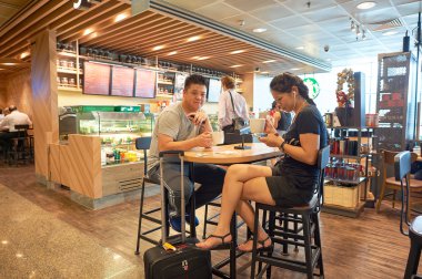  müşteriler Starbucks Cafe