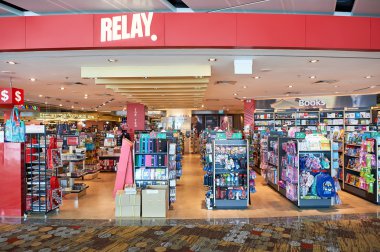 Changi Havaalanı'nda geçiş deposu