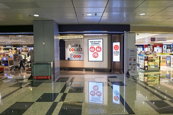 シンガポール ・ チャンギ国際空港の内部 — ストック写真