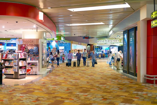 Dentro del aeropuerto de Changi — Foto de Stock