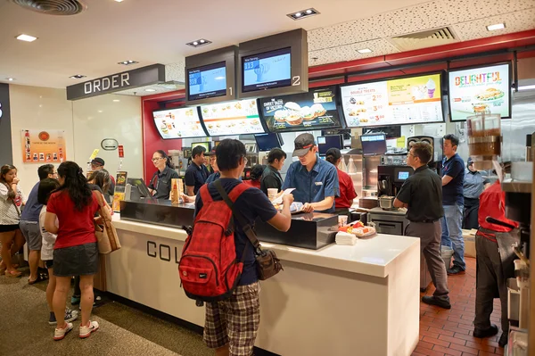 Mcdonald 's in singapore changi flughafen — Stockfoto