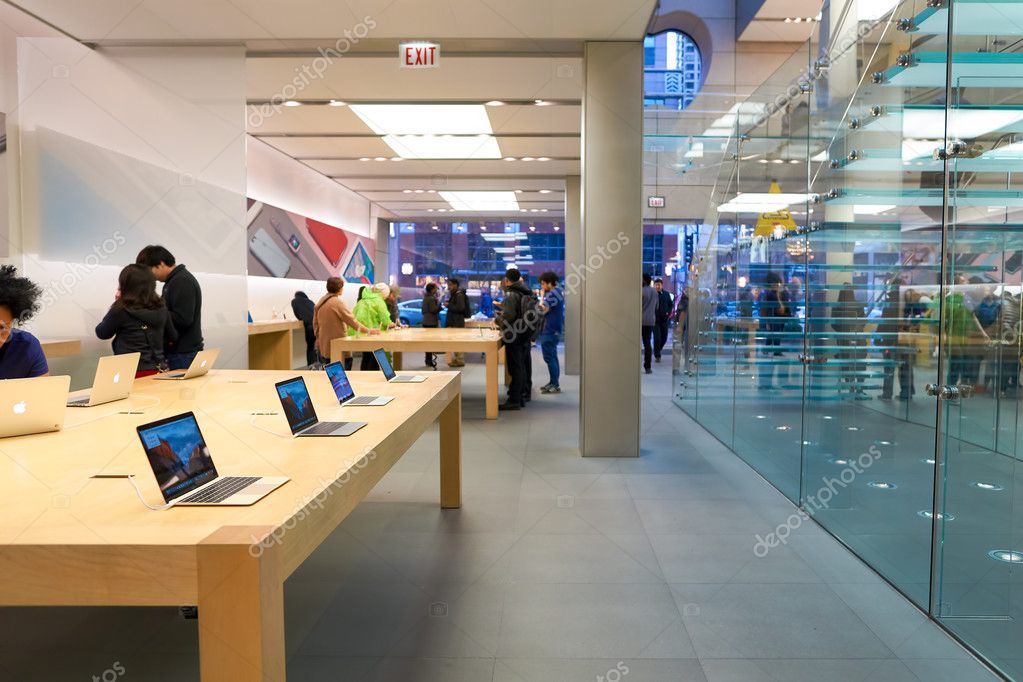 Apple Store In Chicago Stock Editorial Photo C Teamtime