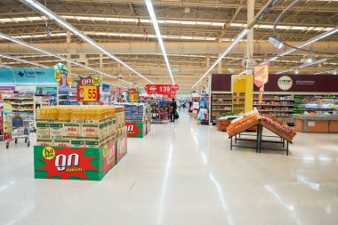 Esco Lotus hipermarket 