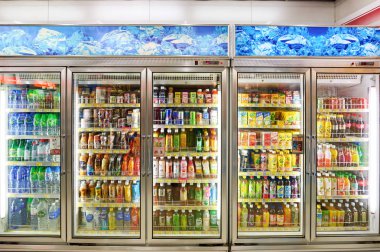 7-Eleven mağaza içinde
