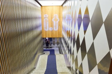 Hong Kong 'daki alışveriş merkezi.