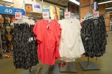 eski Deniz Kuvvetleri mağaza 