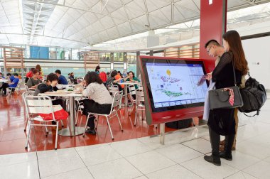 Hong Kong Havaalanı içinde