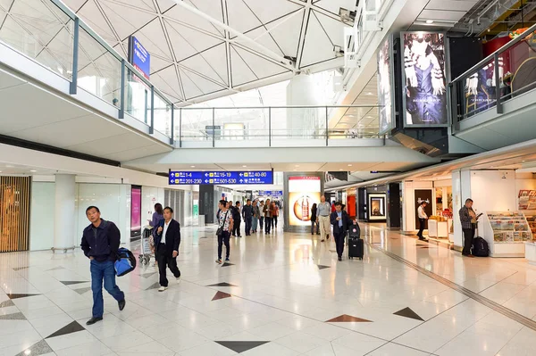 Dentro do Aeroporto de Hong Kong — Fotografia de Stock