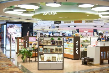 Kozmetik mağazası Changi Havaalanı'nda
