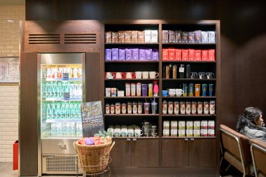 Starbucks tezgahta Hediyelik eşya