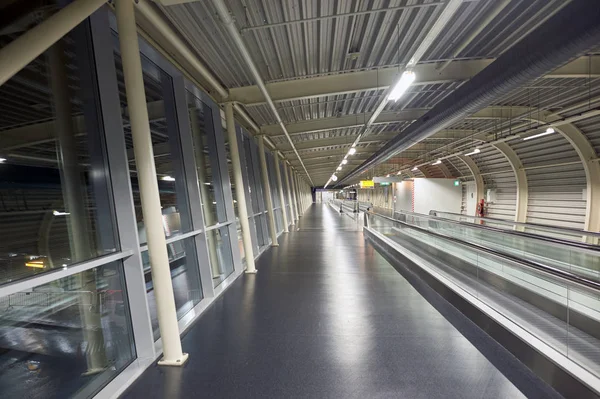 Interior do Aeroporto de Schiphol — Fotografia de Stock