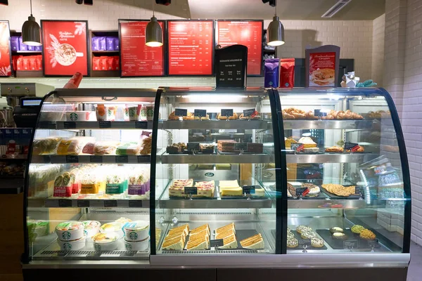Snack counter at Starbucks — Stock Photo, Image