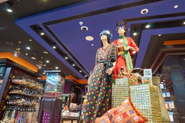 Dubai Havaalanı'na hediye eşya dükkânı