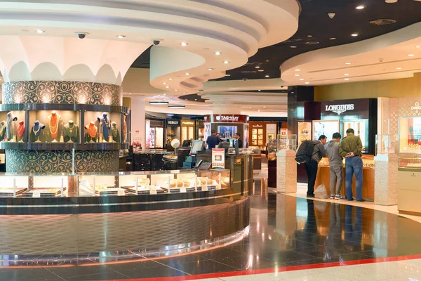 Jewelry shop at Dubai Airport — Stock Photo, Image