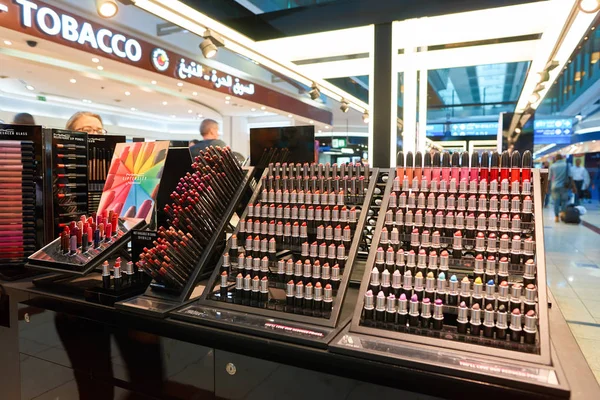 Mac cosmetics Lotnisko — Zdjęcie stockowe