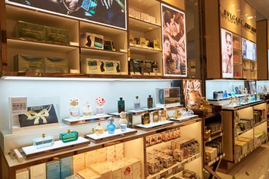 gösteri-kozmetik mağazası durumlarda