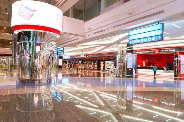 Interiören på Dubai International Airport — Stockfoto