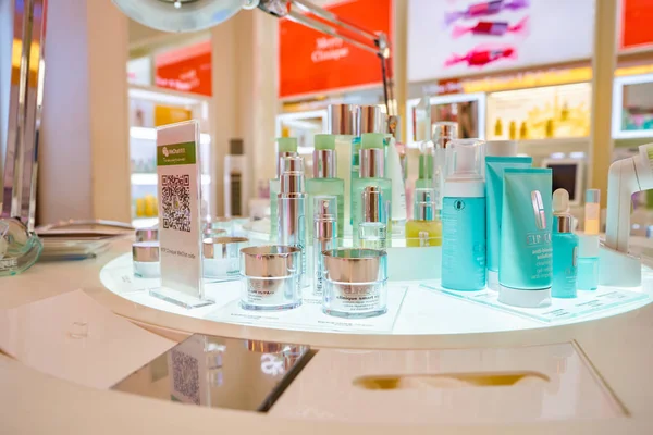 Clinique Loja de cosméticos — Fotografia de Stock