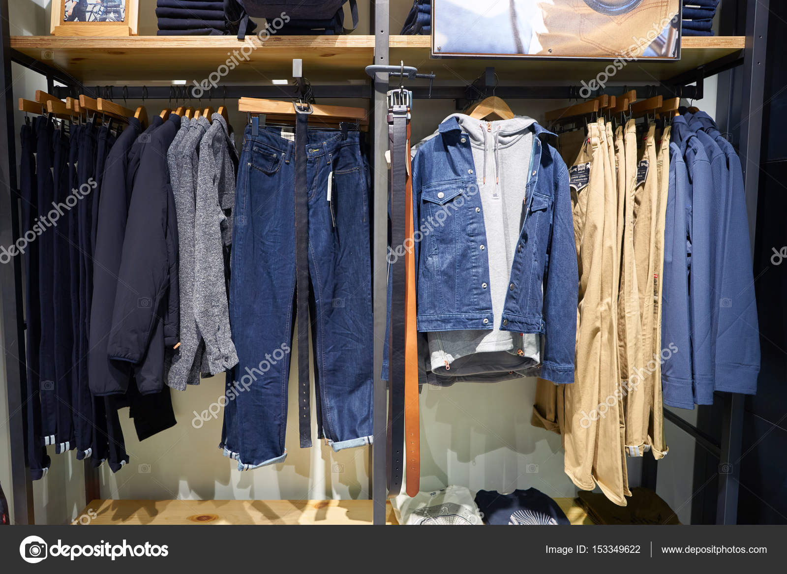 levi's retailer near me