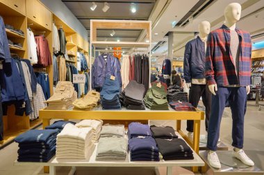 H ve M store içinde Hong Kong