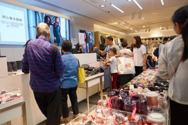 H ve M store içinde Hong Kong