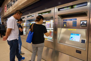 Toplu taşıma treni