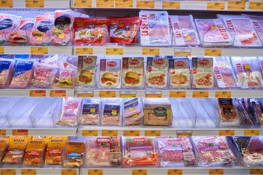  Tat süpermarket içinde