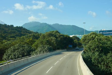 Hong Kong gündüz adlı