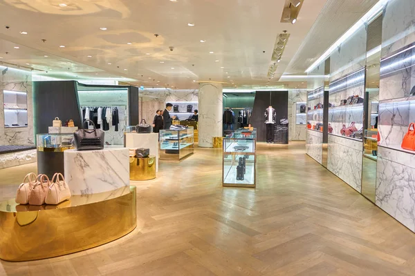 Tienda Givenchy en el centro comercial Elements — Foto de Stock