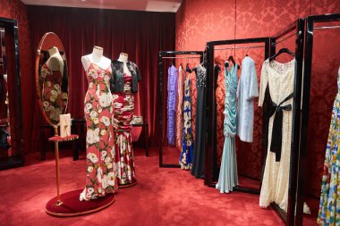 Dolce gabbana mağaza &