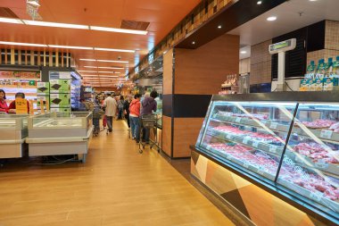  Tat süpermarket içinde