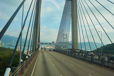 Hong Kong gündüz adlı