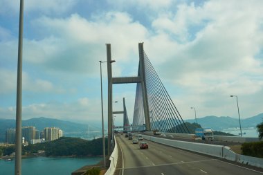 Hong Kong gündüz adlı