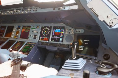 Emirlikleri Airbus A380 kokpitinde