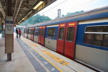 Toplu taşıma treni