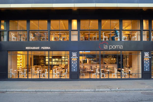 Fachada de restaurante en Barcelona — Foto de Stock