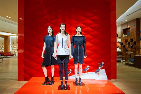 Магазин Louis Vuitton — стоковое фото