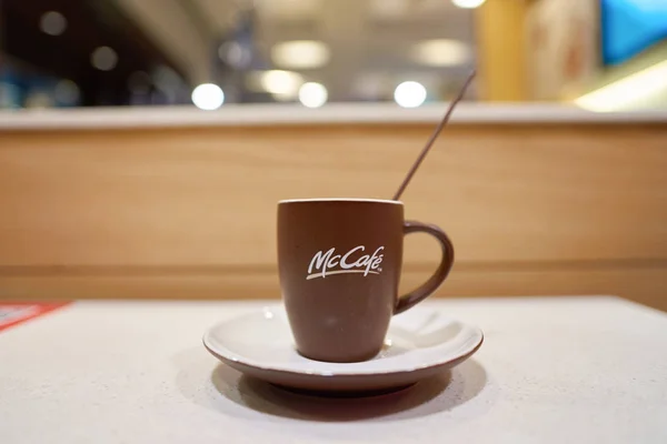 Sıcak içeceği Mccafe fincan — Stok fotoğraf