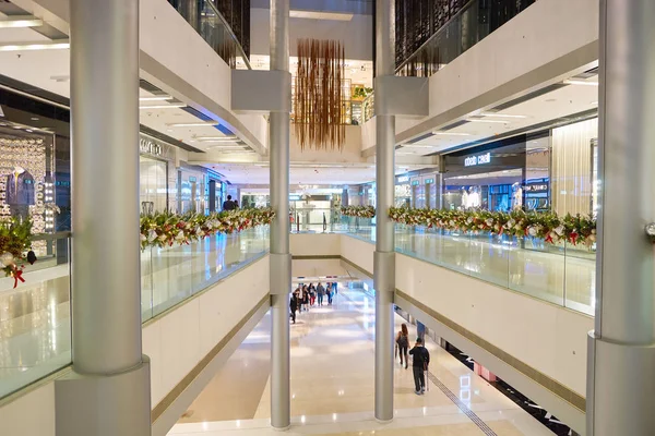 A shopping center in Hong Kong — Stock Photo, Image