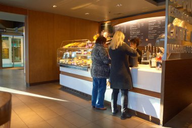  Cenevre Mccafe içinde