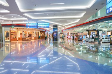 Dubai Uluslararası Havaalanı'na.