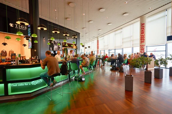Inside Copenhagen Airport — Stock Photo, Image